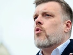 Zandberg zakpił z rekonstrukcji, ale zdziwiła go jedna rzecz