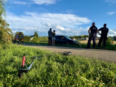 Wypadek 15-latki na hulajnodze elektrycznej. Brak kasku, konieczny lot śmigłowcem