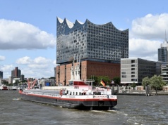 Gigant “pływający na słońcu”. Blue Marlin to pierwszy taki statek w historii