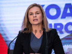 Minister Nowacka poruszona po śmierci 15-letniego harcerza. 