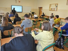 MEN szykuje korektę w planach lekcji. Starsi uczniowie się ucieszą, maluchy niekoniecznie