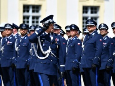 Policja wychodzi na kadrową prostą? Gen. Boroń: to nie jest tak, że obecny stan zatrudnienia to mało  [WYWIAD]