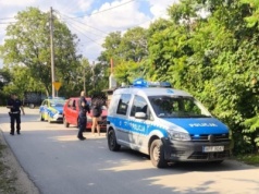 Dacia z Sieradza miała dwóch kierowców. On spał, ona prowadziła