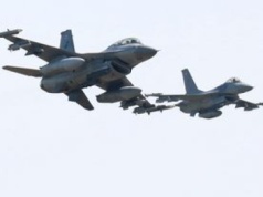 Nowa wojna z udziałem F-16. Atakują cele w Azji
