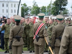 Pierwsi „kontraktowi” w Straży Granicznej