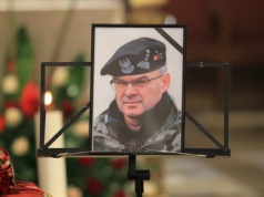 Pogrzeb generała Skrzypczaka. Rozpoczyna się uroczystość