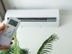 Chcesz mieć chłód, to płać. Klimatyzacja prawem czy towarem?