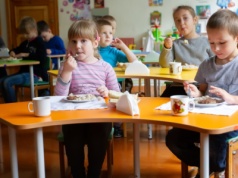 Branża mięsna sprzeciwia się zmianom w żywieniu zbiorowym. 