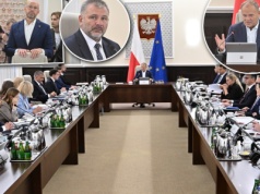 Posiedzenie rządu po odświeżeniu. Najpierw uśmiechy, a potem padły cierpkie słowa Tuska