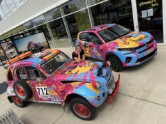 Citroën 2CV „Duckar” i C3 w rajdowych barwach na plenerowej wystawie w Pradze