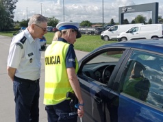 Ksiądz i policjant na wspólnym patrolu. Dzień św. Krzysztofa na bydgoskich drogach