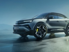 Tym elektrykiem zechcesz „depnąć” nie raz. Nowy Opel Mokka GSE