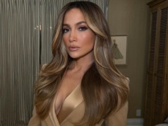 Jennifer Lopez przyłapana na lotnisku w Polsce. Uwagę kradnie szczegół na jej dłoniach