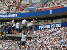 Kibice Legii Warszawa zawiesili strajk. Zarząd odkupił winy?