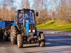 Ponad 3 promile za kierownicą ciągnika. Rolnik może stracić maszynę wartą pół miliona złotych