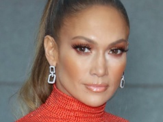 Jennifer Lopez zachwyciła na koncercie w Warszawie. Polscy fani także nie zawiedli - tak uczcili jej urodziny