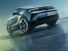 Opel zaprezentował sportową wersję Mokki: GSE ma 280 KM i jest elektrykiem