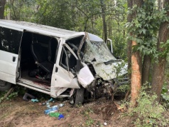 Wypadek busa. Kierowca bez prawa jazdy