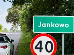 Znaki B-33 i B-43 to pułapki na kierowców. Ograniczenia działa tam inaczej