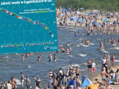 Polska z najgorszą w Unii jakością wody w kąpieliskach. Prześladują nas sinice