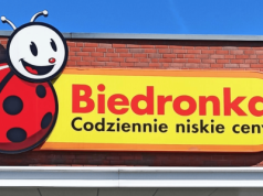 Biedronka oszalała. Przydatny gadżet dla imprezowiczów za pół  ceny