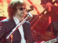 Muzyk z kosmosu. Jeff Lynne i legendarna grupa ELO