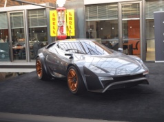 Fenomenon Stratos (2005) – nowoczesna wizja ikony rajdów na 35-lecie Lanci Stratos