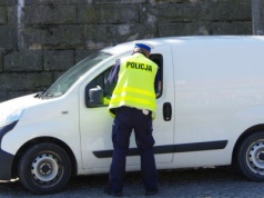 Policja zatrzymuje auta i sprawdza jedną rzecz. Jeśli to masz, możesz stracić dowód rejestracyjny