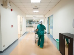Reformy w oświacie i zdrowiu: początek zmian, a nie ich całość