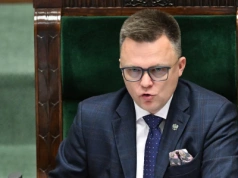 Ruch, który Duda wykonał po słowach Hołowni. Wkrótce spotkanie