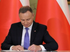 Oni mają wiek emerytalny podwyższony do 70 lat. Prezydent podpisał ustawę