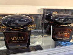 Sephora przecenia kultowy zapach od Versace o 20% - to symbol zmysłowej kobiecości. A w Hebe?
