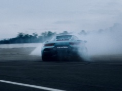 Włosi opili się espresso. Zrobią auto z biegami z łapy