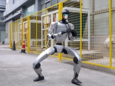 „Czy niebawem zobaczymy pierwszą przypadkową śmierć spowodowaną przez robota?” Humanoidalne maszyny od Unitree wymykają się spod kontroli