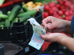 Oczekiwania inflacyjne konsumentów ze strefy euro spadają