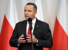 Mistrz świata zaprzecza ws. Nawrockiego. "Nie prowadziłem"