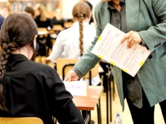 CKE oblewa egzamin ze sprawdzania matur. NIK wykazała potężne niechlujstwa