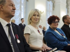 Magdalena Ogórek odznaczona przez prezydenta Andrzeja Dudę