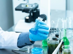 GPW odbija po czarnym poniedziałku. Silne Dino, banki i biotechy