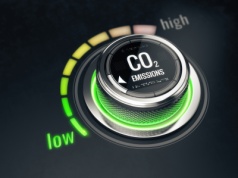 UE: „Zielony” zawrót głowy trwa. Komisarz ds. klimatu stwierdził, że… upał, który panuje w Europie, pokazuje, że sprawa pozostaje aktualna