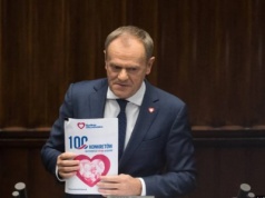 Państwo, piwo i niespełniona obietnica. Dlaczego ustawy o asystencji osobistej dla niepełnosprawnych wciąż nie ma?