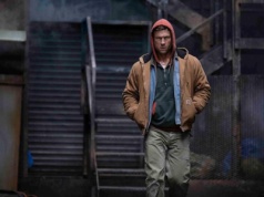 Czy Glen Powell wcieli się w superbohatera? Gwiazda filmu Uciekinier preferuje inne postacie