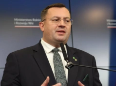 PSL odda rolnikowi 120 tysięcy złotych. Krajewski obiecuje ustawę chroniącą rolników