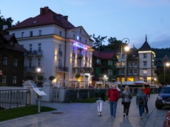Zadała pytanie o potańcówki w sanatorium. Wśród kuracjuszy zawrzało. 