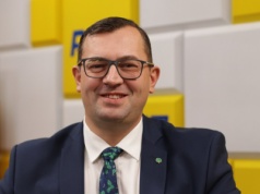 Dlaczego PSL chce zmian w 800 plus? Wyjaśni minister rolnictwa