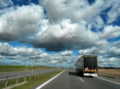 Polskie firmy transportowe w tarapatach? Z dróg może zniknąć wiele samochodów