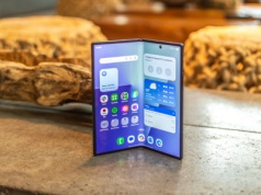 Samsung nie boi się składanego iPhone'a. I mówi to głośno