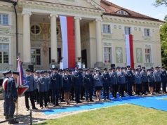 Święto Policji w Ostrowie Wielkopolskim – burza podczas uroczystości (ZDJĘCIA)