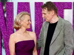 Pamela Anderson i Liam Neeson. Miłość czy sprytny chwyt marketingowy?