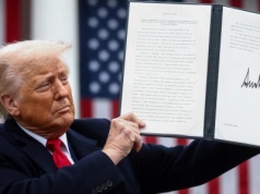 Trump podpisał dekrety o nowych cłach. Zwiększył je  m.in. Kanadzie i Szwajcarii